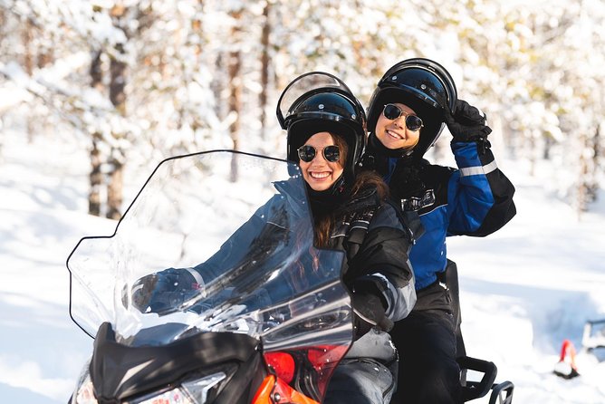 Arctic Circle Snowmobile Safari for Beginners in Rovaniemi - The snowy setting and photo stops