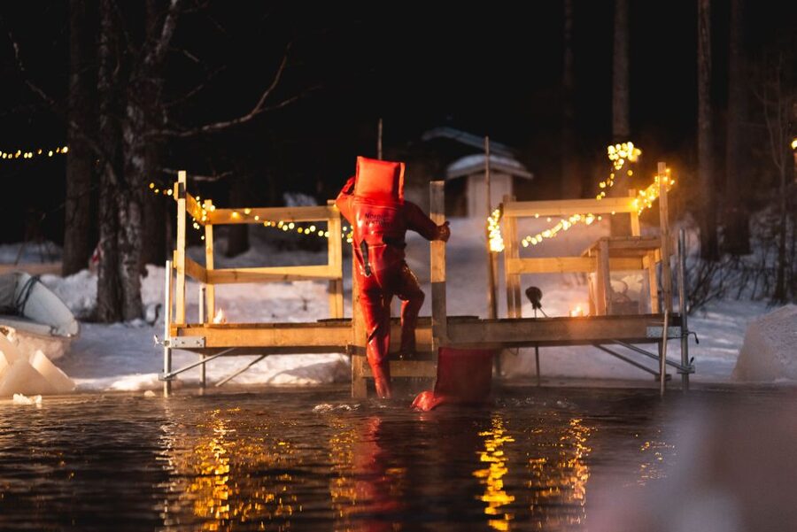 Daytime Ice Floating Rovaniemi, Frozen Lake Experience - Booking details worth keeping in mind