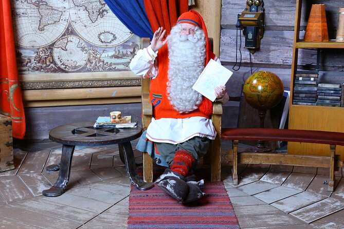 Daytour to Santa Claus Village, Reindeer and Husky Safaris, Photo, and Lunch - Why this half-day tour works well in Rovaniemi