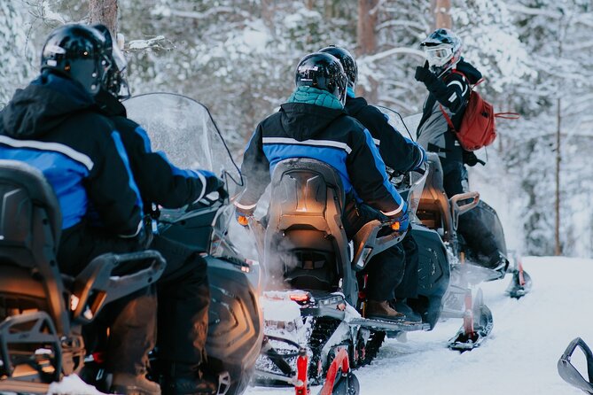 Evening Snowmobile Safari in Rovaniemi - The one-hour ride after dark
