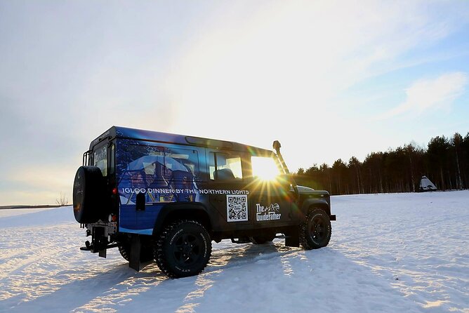 Expedition "INTO THE WILD" Safari and Lunch in Glass Igloo - Andrew’s role in the experience