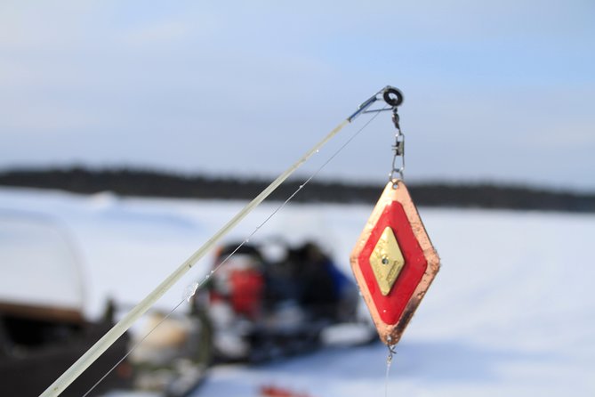 From Ivalo: Ice Fishing Safari to Lake Inari, reindeers & lunch - Who will enjoy this Ivalo day trip most