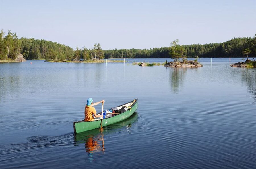 Lapland: Canoeing Trip with Reindeer and Husky Farm Tour - Meeting the huskies and the seasonal carriage ride