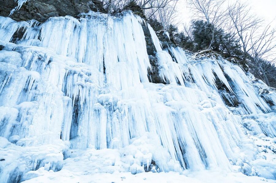Lapland: The Frozen Waterfalls of Korouoma Tour - What the guide adds to the day