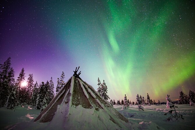 Night Snowshoeing Adventure under the Northern Lights - Why the eight-person limit matters