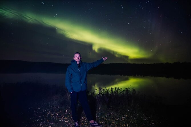 Northern lights hunting photo tour with bbq; small groups - Small group promise, actual group size, and comfort