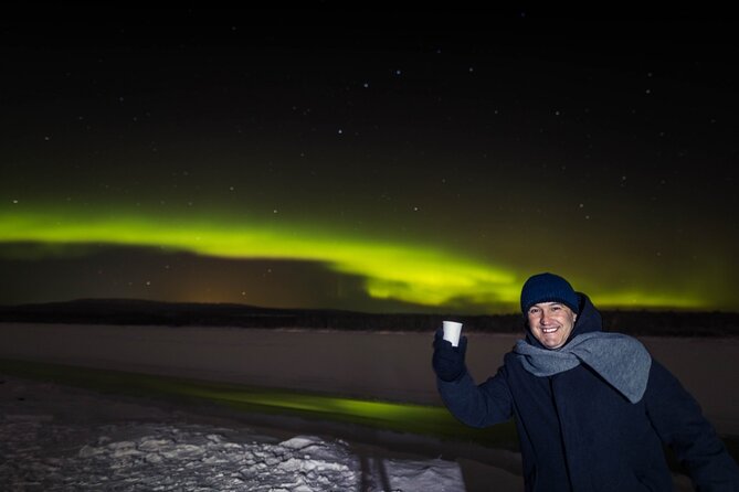 Northern lights hunting photo tour with bbq; small groups - Is $102.58 a fair price?
