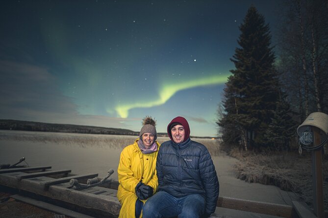 Northern lights hunting photo tour with bbq; small groups - Leaving Rovaniemi after dark