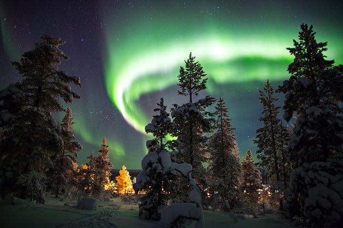 Northern Lights Hunting with Snowmobiles - Who can drive and who should ride as a passenger
