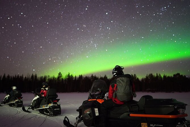 Northern Lights Snowmobile Hunt - What the 3 to 4 hour evening really includes