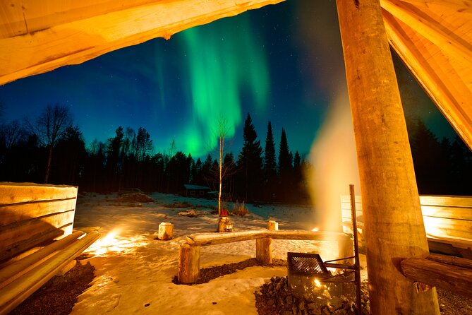 Northern Lights Tour in Atmospheric Cottage - Winter clothing makes the wait easier