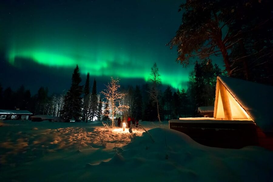 Northern Lights Tour in Atmospheric Cottage - A local guide is central to the experience