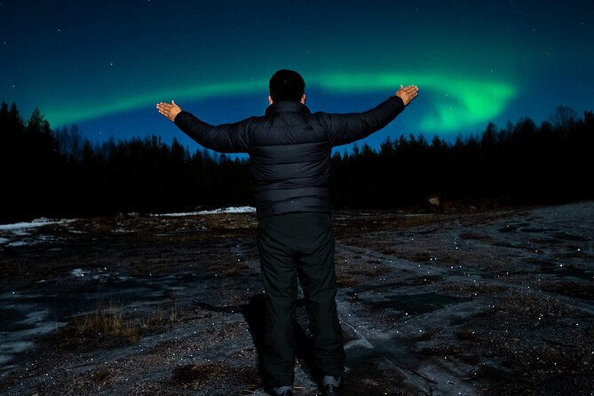Private Aurora Hunting Tour—Guaranteed Sightings - The photography service