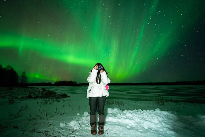Private Aurora Hunting Tour—Guaranteed Sightings - At the viewing spots in Lapland