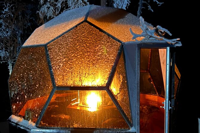 PRIVATE Glass Igloo Dinner Under Northern Lights - What the three-course dinner is really like