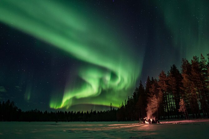 Private Northern Lights Photography Hunting - From Rovaniemi at 6 p.m. to the first weather check