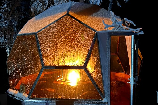 PRIVATE Party dinner in a Glass Igloo Under Northern Lights - What you eat at the fireside dinner