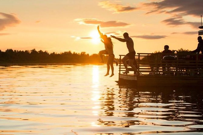 Private Traditional Lakeside Sauna with Midnight Sun - Key points to know before booking