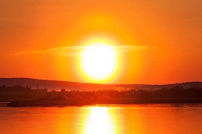Private Traditional Lakeside Sauna with Midnight Sun - What the three-hour evening looks like