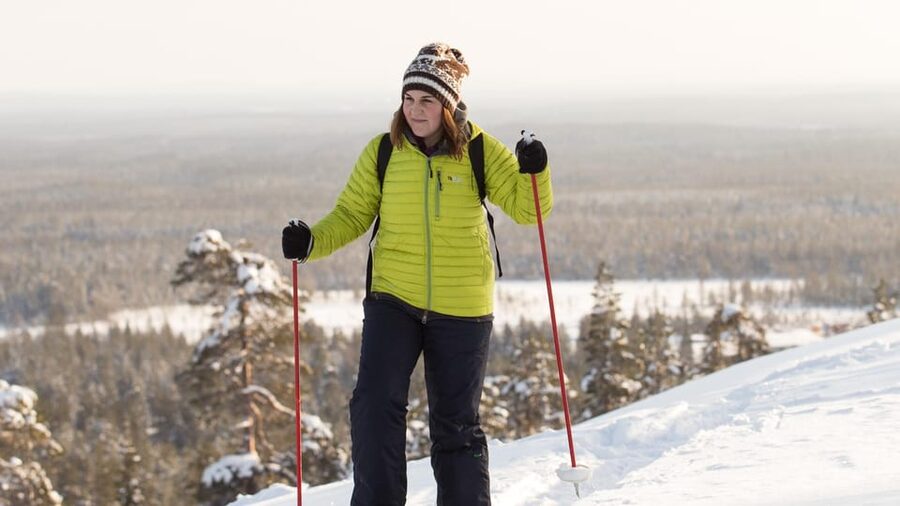 Pyhätunturi: Scenic Snowshoeing Tour in Finnish Lapland - Riding the PyhäExpress toward the fell