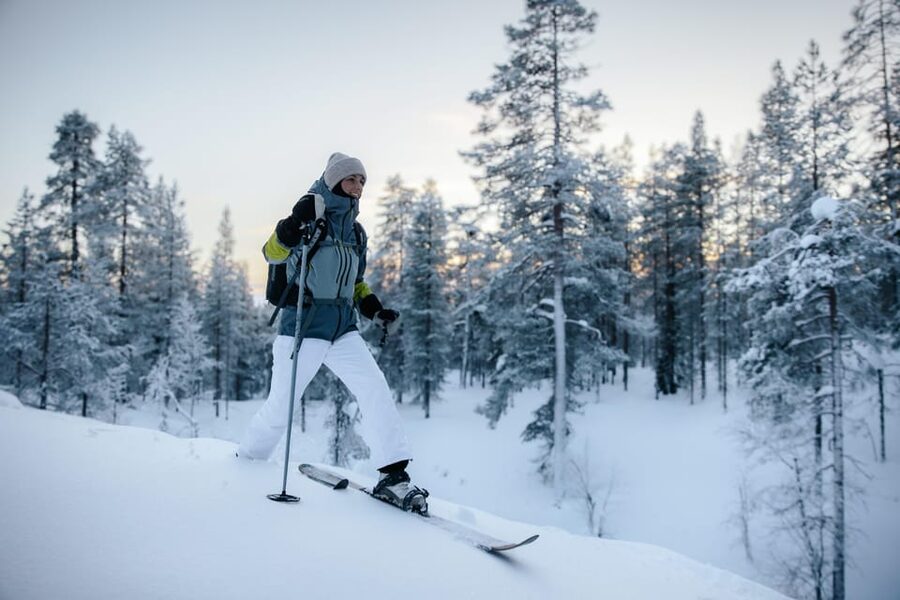 Pyhätunturi: Try Wilderness Skiing in Finnish Lapland - Meeting at Hotel Pyhätunturi and getting ready