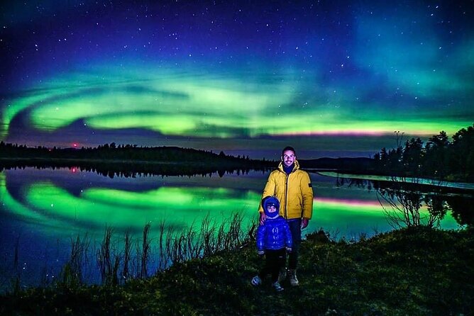 Reflections of the Northern Lights - What the photographer adds to the evening