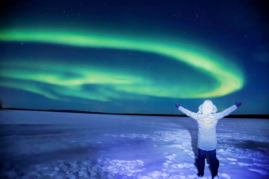Rovaniemi: Aurora Borealis Trip – Autumn - Leaving Rovaniemi in a van