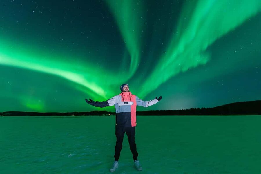 Rovaniemi: Aurora Hunt with Money-Back Guarantee and Photo - Pickup in Rovaniemi and the first two hours on the road