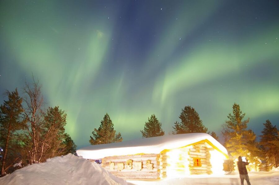 Rovaniemi: Aurora Hunting Tour with Photography by Van - Who gets the best value from this tour