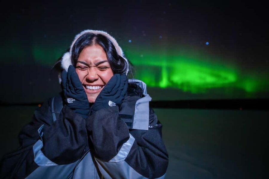 Rovaniemi: Discover the Northern Lights Photography Tour - The Rovaniemi pickup and the first briefing