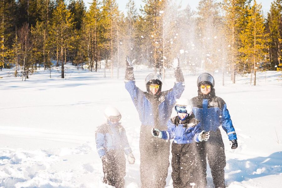 Rovaniemi: Family Snowmobile Safari with Campfire and Snacks - Who will enjoy this most?