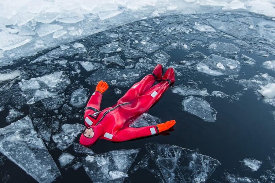 Rovaniemi: Ice Floating Experience - What this Rovaniemi ice float is really like