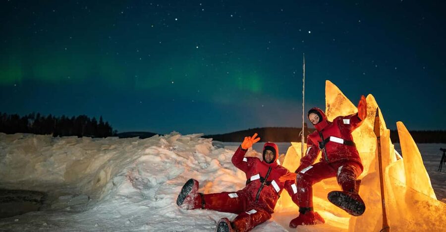 Rovaniemi: Ice Floating in Forest Lake with Aurora Borealis - How to prepare for the cold water