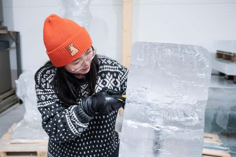 Rovaniemi: Ice sculpting experience - Why the Arctic SnowHotel is worth your time