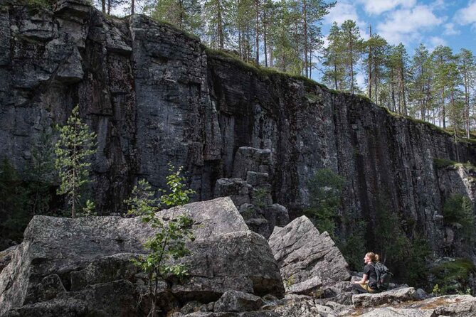 Rovaniemi Korouoma Canyon Hike and Barbecue Experience - Barbecue in the heart of the wilderness