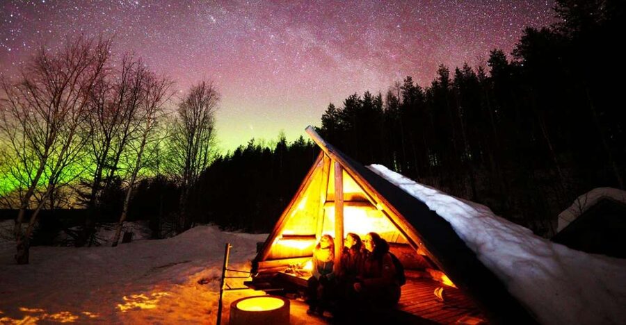 Rovaniemi: Lapland Northern Lights Tour with BBQ - Heading into the Lappish night