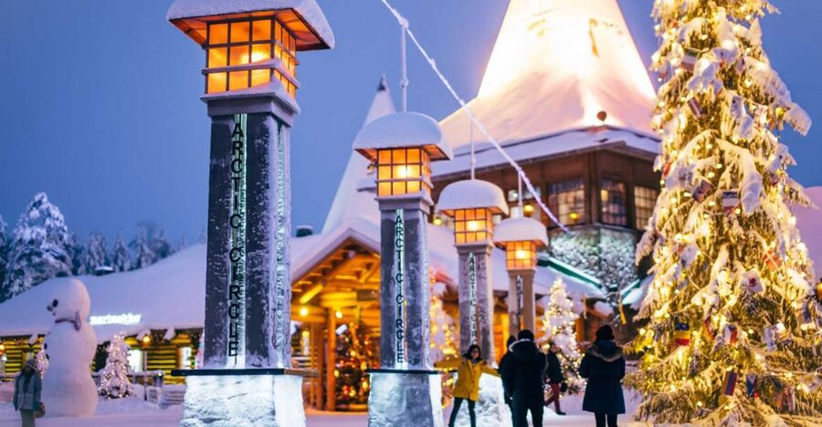 Rovaniemi: Meet Santa Claus, Reindeer Sleigh Ride & Huskies - The drive to the Arctic Circle