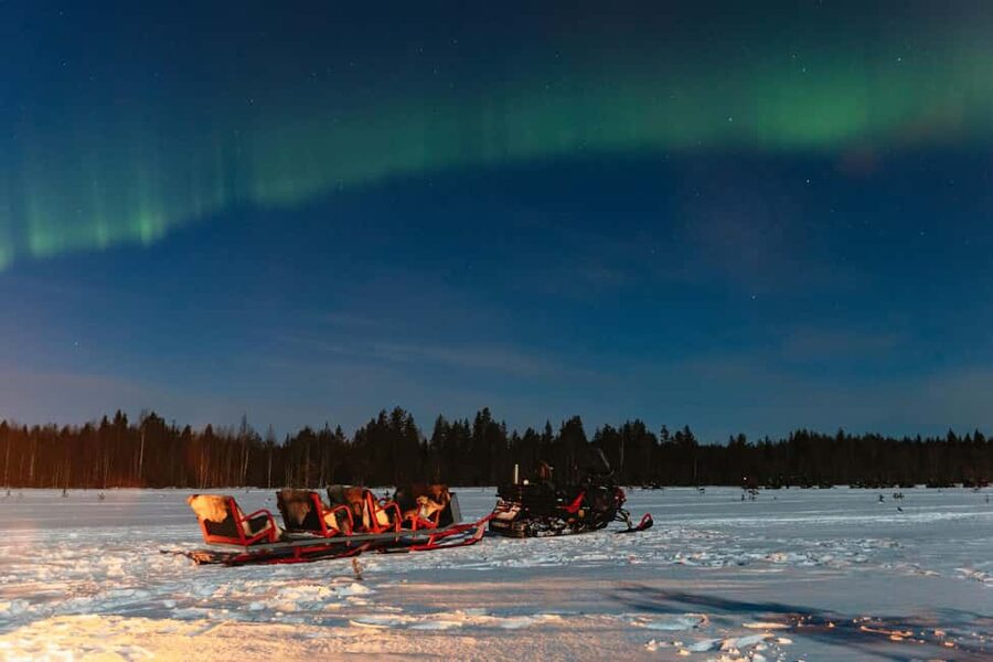 Rovaniemi: Northern Lights Family-Friendly Snowmobile Safari - Starting in Rovaniemi and getting ready