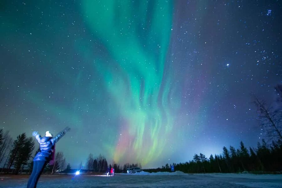 Rovaniemi: Northern Lights Guided Tour with Pro Camera - The small-group advantage