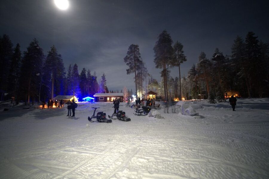Rovaniemi: Northern Lights Hunting in Lappish old cottage - A good choice for families and first-time aurora hunters