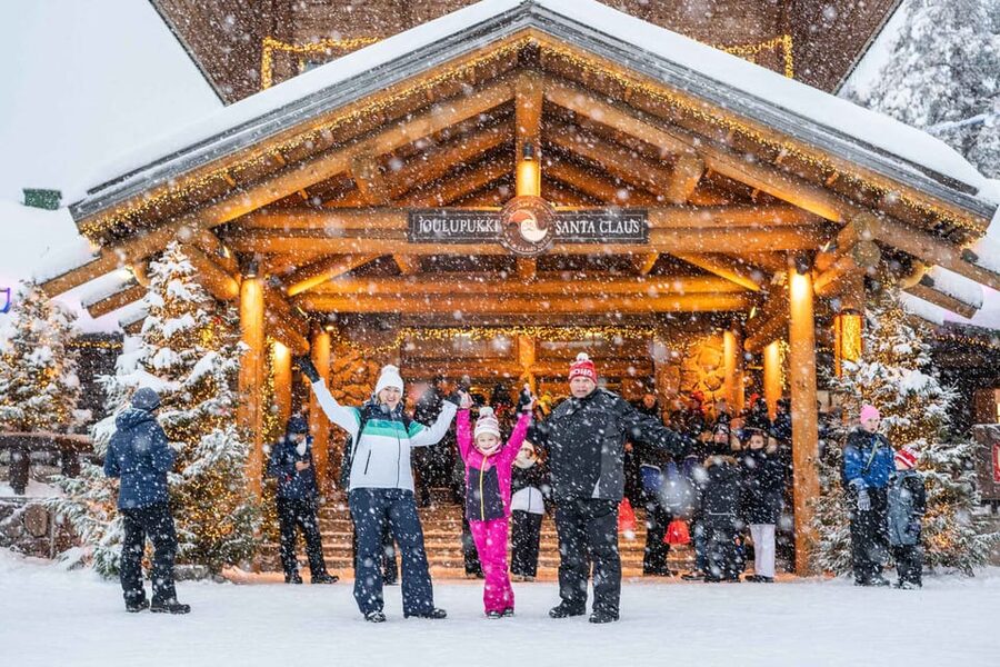 Rovaniemi: Private Pro Photoshoot in Santa Claus Village - What you receive after the camera stops