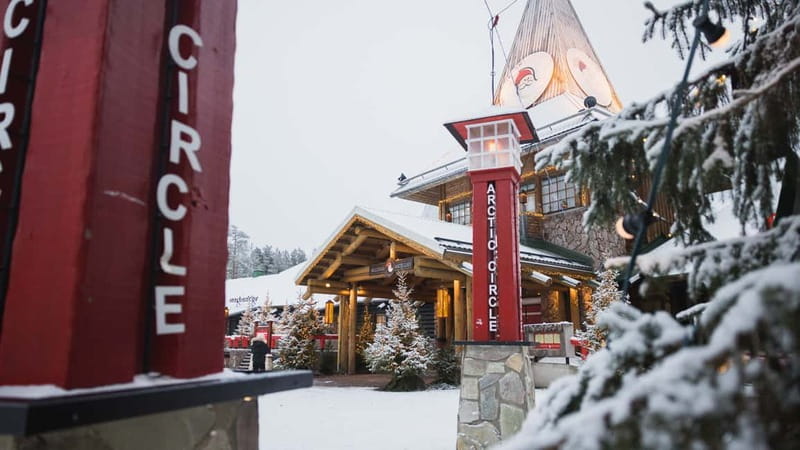 Rovaniemi: Reindeer, Huskies & Santa Claus Village - Santa Claus Village: two hours at the Arctic Circle