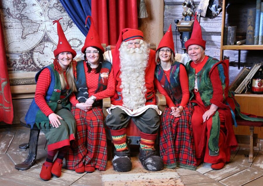 Rovaniemi: Santa Claus Village and Arctic Circle - Lunch is more valuable than it sounds