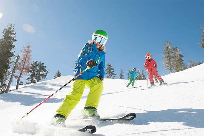 Rovaniemi: Slalom and Alpine Skiing - A family-friendly day, with a few limits
