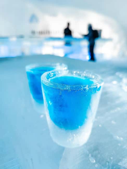 Rovaniemi: Snow Hotel Tour and Ice Restaurant Dinner - Ice Bar, Sky Bar, and outdoor time