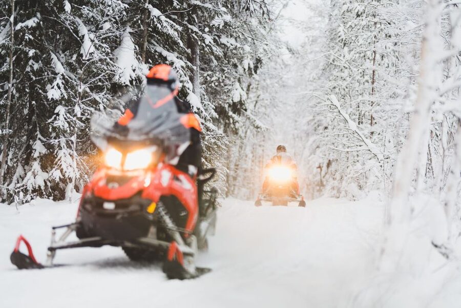 Rovaniemi: Snowmobile Adventure Tour for Adults Only - Why this Rovaniemi snowmobile tour feels different