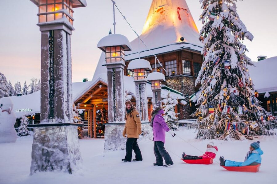 Rovaniemi: Tour to Santa Claus Village with Hotel pick up - Key points to know before you book