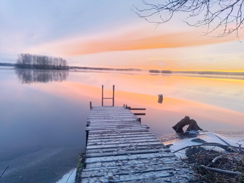 Rovaniemi: Traditional Sauna and Ice Swimming Experience - The cold plunge beside the river
