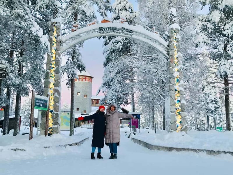 Rovaniemi: Trip to Ranua Zoo with Tickets - A snowy road trip from Rovaniemi