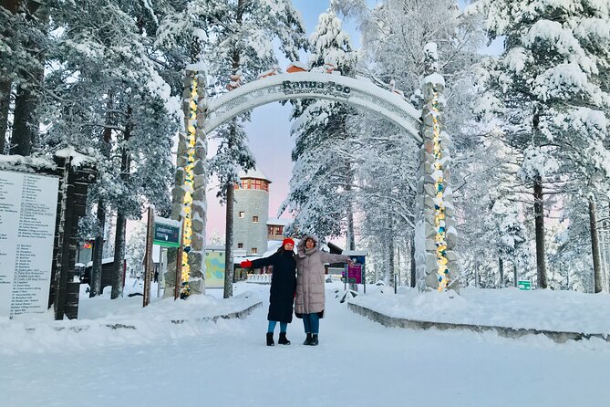 Rovaniemi: Trip to Ranua Zoo with Tickets Included - Entering Ranua Zoo and Following the 2.5-Kilometer Route